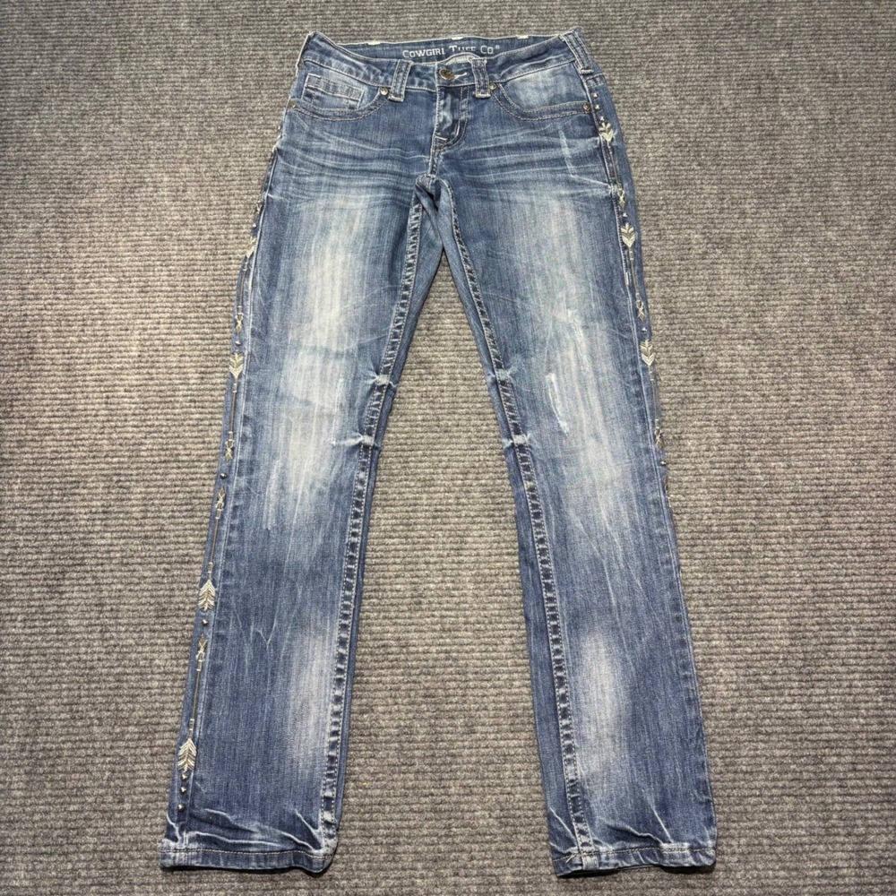Cowgirl Tuff Co Straight & Arrow Jeans Womens‎ 25x30 Medium Wash Studded Western